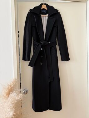 Black Wool Coat with Light Silver Lining